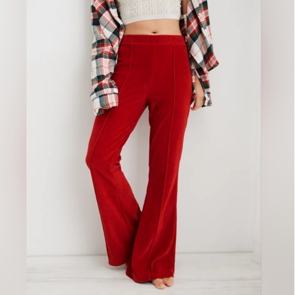 Aerie Groove-On Ribbed Velour Flare Pant - Sundried Red - Women’s